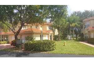 100 Diamond Cir, Naples, FL 34110, Sold 10/09/15