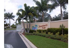 6071 Jonathans Bay Cir APT 302, Fort Myers, FL 33908, Sold 09/30/15