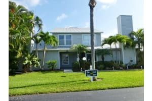 3341 Timberwood Cir, Naples, FL 34105, Sold 09/21/15