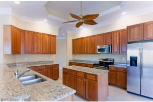 7148 Lemuria Cir, Naples, FL 34109, Sold 09/09/16