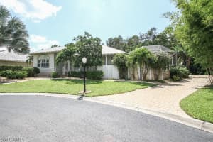 8607 S Lake Cir, Fort Myers, FL 33908, Sold 10/28/15