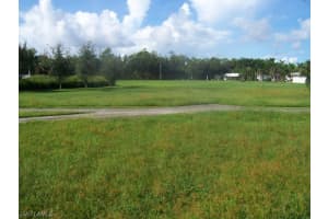 1319 Silver Lakes Blvd, Naples, FL 34114, Sold 05/31/16