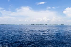 1901 Clifford St APT 1404, Fort Myers, FL 33901, Sold 10/30/15