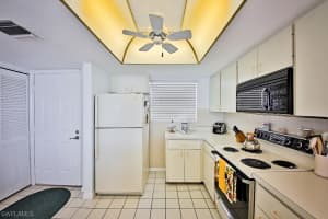 901 Collier Ct, Marco Island, FL 34145, Sold 11/04/15