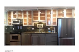 4015 SE 20th Pl APT 301, Cape Coral, FL 33904, Sold 12/17/15