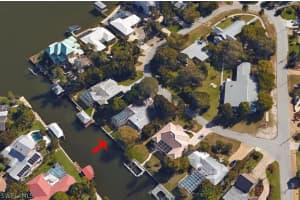 5670 Williams Dr, Fort Myers Beach, FL 33931, Sold 01/28/16