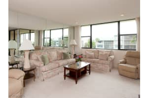 979 E Gulf Dr UNIT 223, Sanibel, FL 33957, Sold 03/23/16