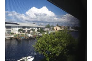 909 SE 46th Ln APT 209, Cape Coral, FL 33904, Sold 11/20/15