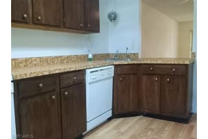 2111 Barkeley Ln Apt 10, Fort Myers, FL 33907, Sold 12/31/15