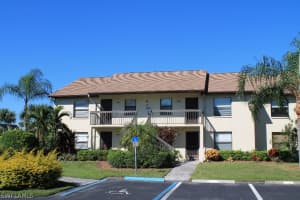 9290 Lake Park Dr APT 201, Fort Myers, FL 33919, Sold 12/09/15