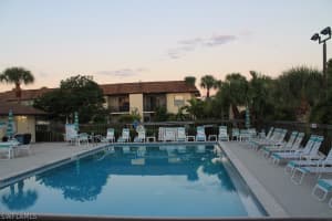 9290 Lake Park Dr APT 201, Fort Myers, FL 33919, Sold 12/09/15