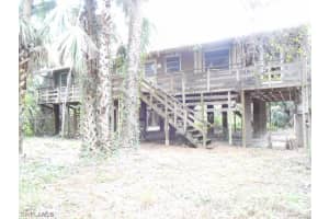 251 9th St S, Naples, FL 34102, Sold 12/24/15