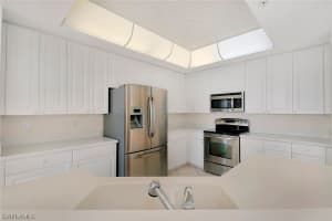 201 Vintage Bay Dr, Marco Island, FL 34145, Sold 01/19/17