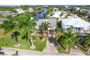7912 Breakwater Ct, Bokeelia, FL 33922, Sold 04/01/16