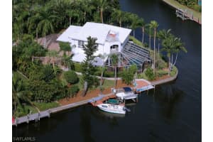 1688 Hibiscus Dr, Sanibel, FL 33957, Sold 04/06/16