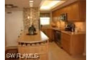 140 Seaview Ct, Marco Island, FL 34145, Sold 02/03/16