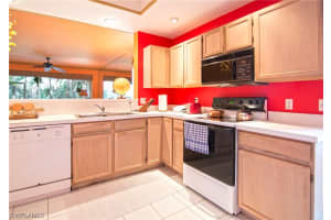747 Wiggins Lake Dr, Naples, FL 34110, Sold 03/17/16