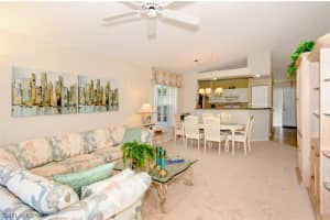 443 Wiggins Lake Ct, Naples, FL 34110, Sold 03/17/16