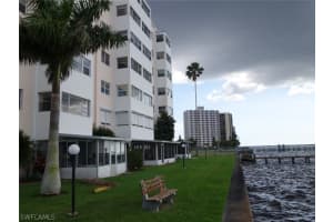 1900 Clifford St APT 303, Fort Myers, FL 33901, Sold 12/15/16