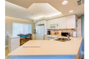 200 Periwinkle Way UNIT 113, Sanibel, FL 33957, Sold 02/29/16