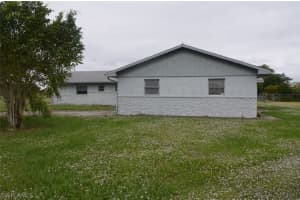 27 Crestwood Cir S, Lehigh Acres, FL 33936, Sold 03/07/16