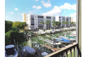 4371 Bay Beach Ln, Fort Myers Beach, FL 33931, Sold 02/12/16