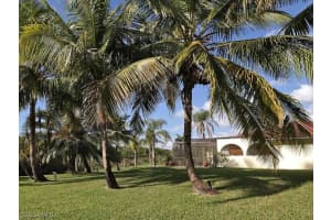 12281 Alamansa Ln, Bonita Springs, FL 34135, Sold 04/15/16