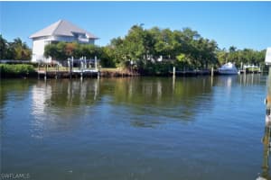 1525 San Carlos Bay Dr, Sanibel, FL 33957, Sold 01/12/16