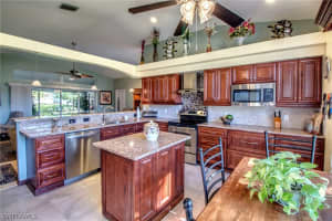 9427 Crocus Ct, Fort Myers, FL 33967, Sold 04/04/16