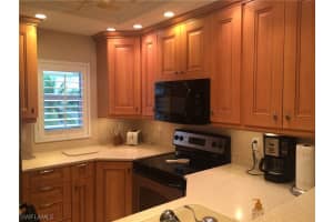 801 River Point Dr, Naples, FL 34102, Sold 04/15/16