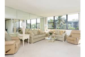 979 E Gulf Dr UNIT 202, Sanibel, FL 33957, Sold 03/23/16