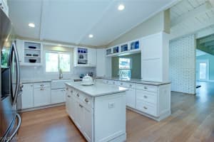 3724 Agate Ct, Sanibel, FL 33957, Sold 03/07/16