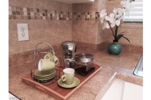 2121 Collier Ave APT 107, Fort Myers, FL 33901, Sold 04/01/16