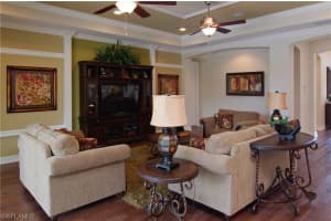 1621 Songbird Ct, Naples, FL 34120, Sold 07/15/16