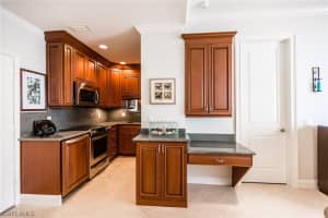 140 Seaview Ct, Marco Island, FL 34145, Sold 02/25/16