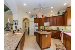 377 Mallory Ct, Naples, FL 34110, Sold 06/01/16