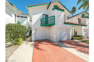 2270 Anchorage Ln, Naples, FL 34104, Sold 08/01/16