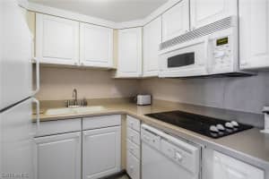 140 Seaview Ct, Marco Island, FL 34145, Sold 11/28/16