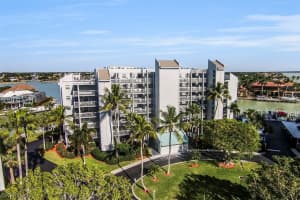 897 Collier Ct, Marco Island, FL 34145, Sold 06/27/16