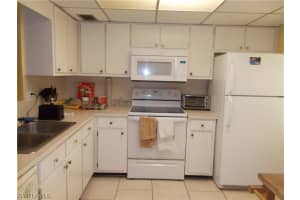 2828 Jackson St APT F2, Fort Myers, FL 33901, Sold 04/15/16