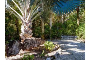 4353 Gulf Pines Dr, Sanibel, FL 33957, Sold 07/18/16