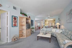 760 Wiggins Lake Dr, Naples, FL 34110, Sold 04/26/16