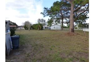 10715 Figtree Ct, Lehigh Acres, FL 33936, Sold 05/20/16