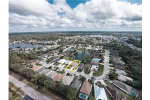 319 Stanhope Cir, Naples, FL 34104, Sold 11/28/16