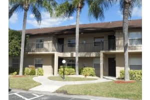 5725 Foxlake Dr APT 3, North Fort Myers, FL 33917, Sold 05/03/16