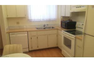 2121 Collier Ave APT 208, Fort Myers, FL 33901, Sold 12/27/16