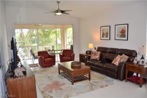 668 Wiggins Lake Dr, Naples, FL 34110, Sold 09/28/16