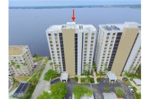 1925 Clifford St APT 402, Fort Myers, FL 33901, Sold 05/10/16