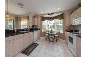 800 Diamond Cir, Naples, FL 34110, Sold 07/11/16