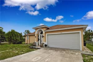 182 14th St S, Naples, FL 34102, Sold 08/31/16
